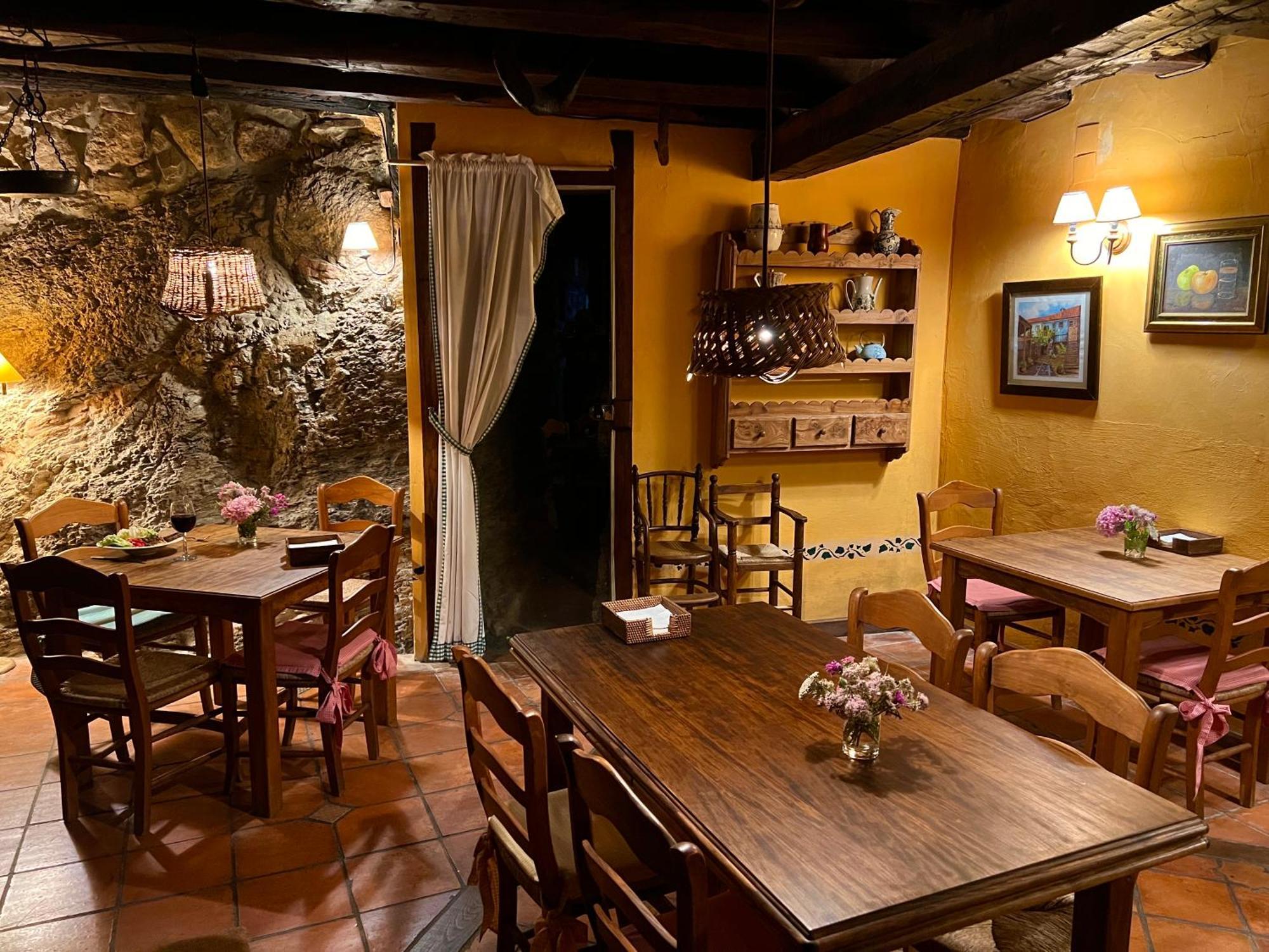 Posada La Trebede Perrozo Exterior photo