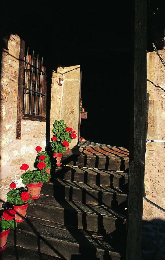 Posada La Trebede Perrozo Exterior photo
