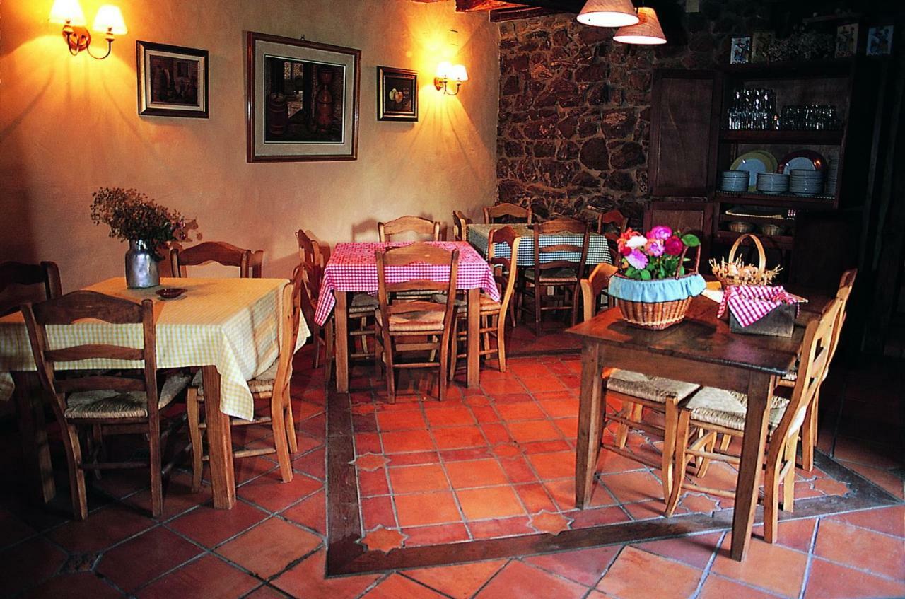 Posada La Trebede Perrozo Exterior photo